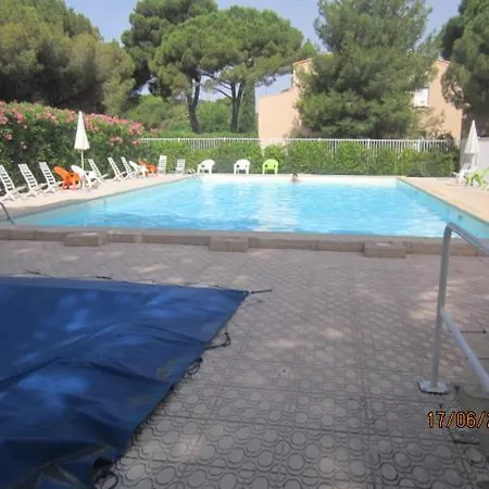 5 Personnes Dans Avec Piscine Et Tennis Apartmán Agde