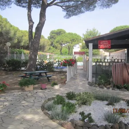 Apartment 5 Personnes Dans Avec Piscine Et Tennis Agde