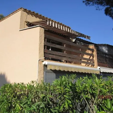 Apartmán 5 Personnes Dans Avec Piscine Et Tennis